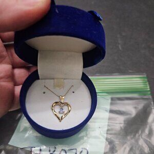 10K GOLD HEART NECKLACE WITH SMALL AMETHYST